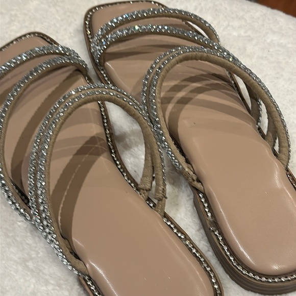 Nude Crystal embellished sandals with crystal straps - Picture 3 of 3